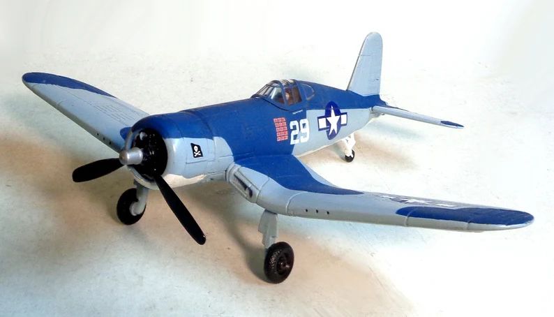 air-signature-148-scale-vought-f4u