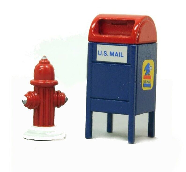 department-56-set-of-two-accessories