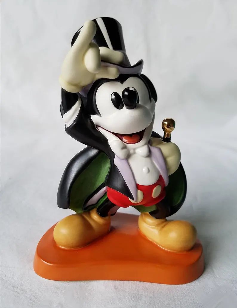 disney-porcelain-classics-collection-magician