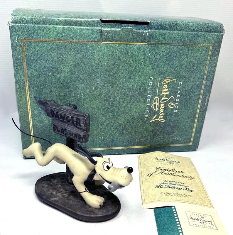 disney-porcelain-classics-collection-pluto