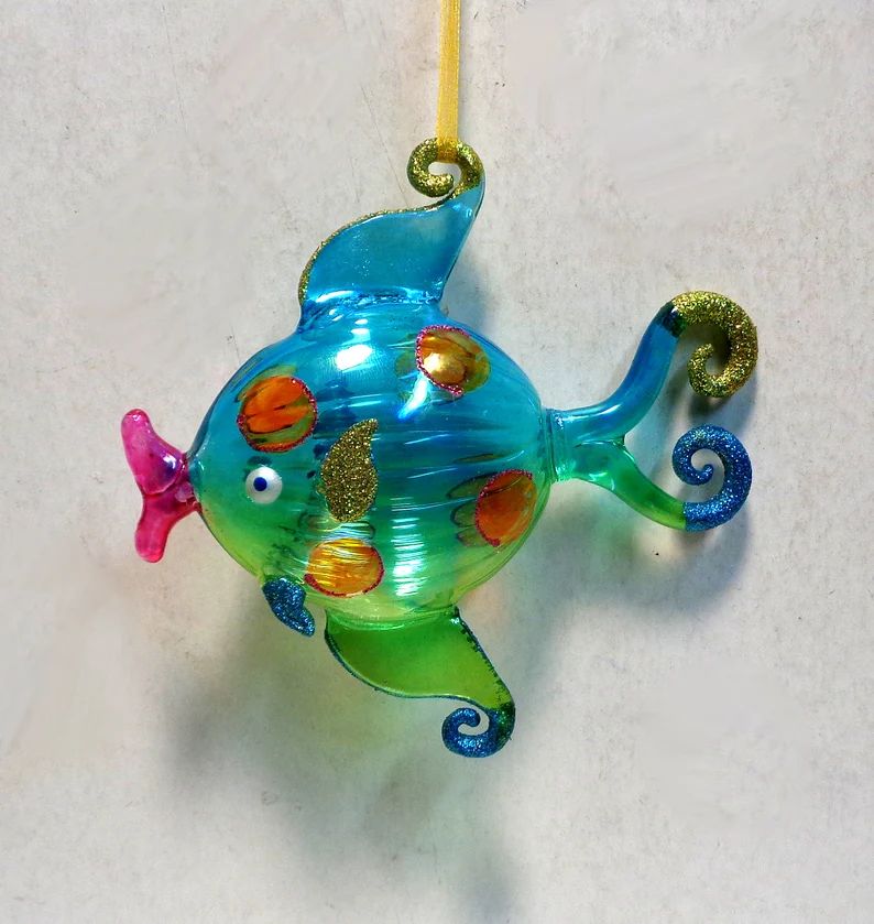 hand-blown-made-glittering-glass-fish
