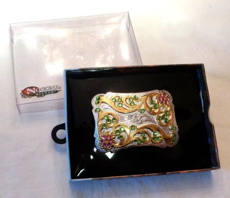 nocona-belt-buckle-pink-and-green
