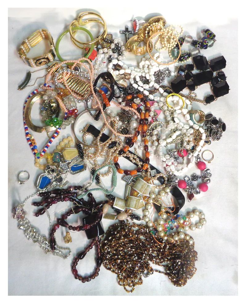 over-3-pounds-of-costume-jewelry