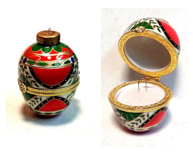 hand-painted-easter-egg-ornament-jewelry