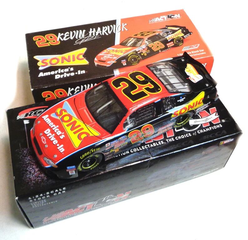 124-scale-action-401043-kevin-harvick