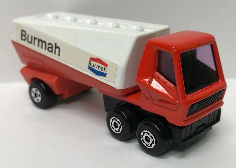 1970s-matchbox-superfast-freeway-gas