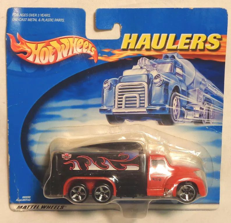 hotwheels-haulers-orange-fuel-tanker-wit
