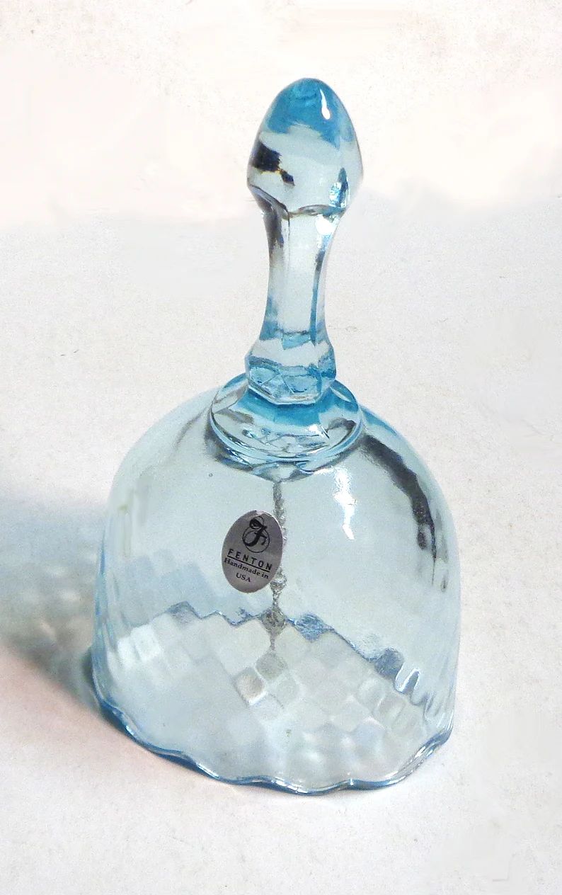 fenton-glass-collectible-bell