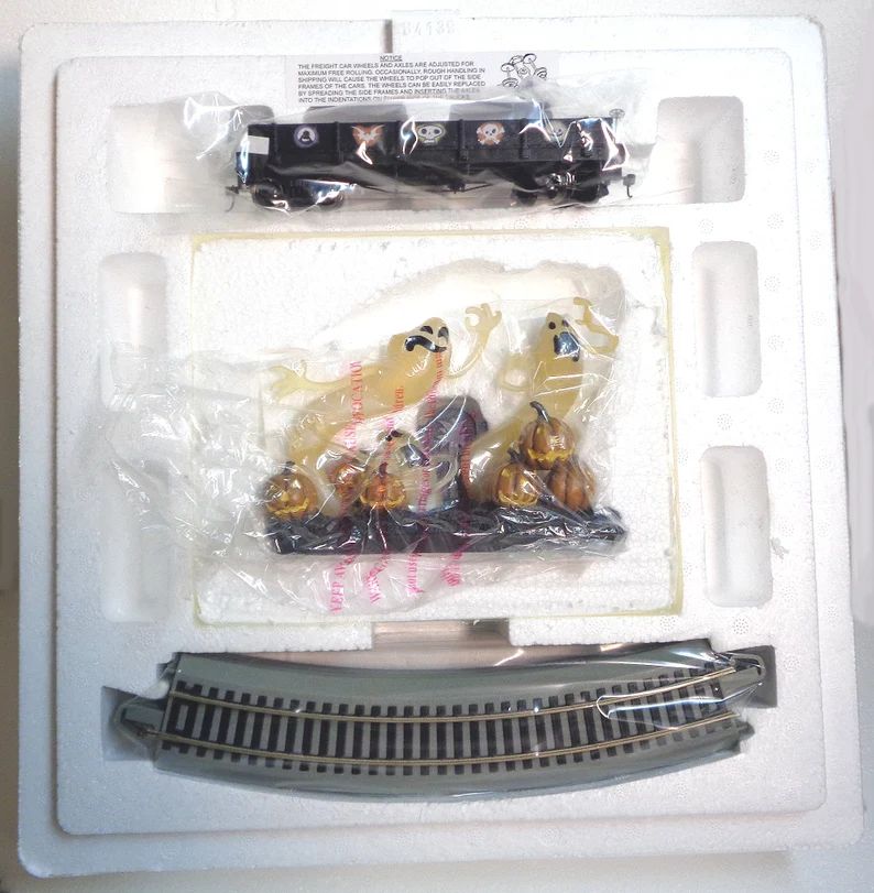 hawthorne-village-nightmare-before