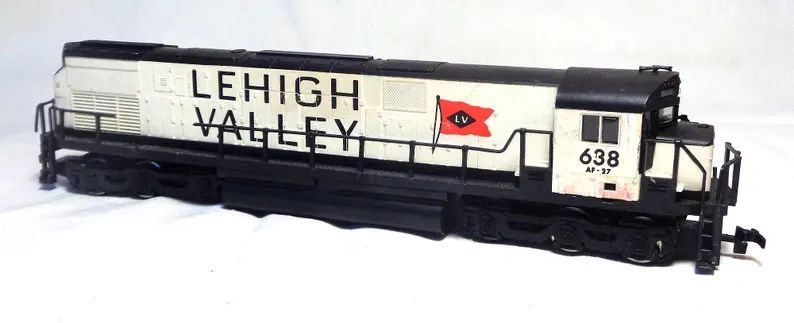 ho-ahm-locomotive-engine-alco-c628