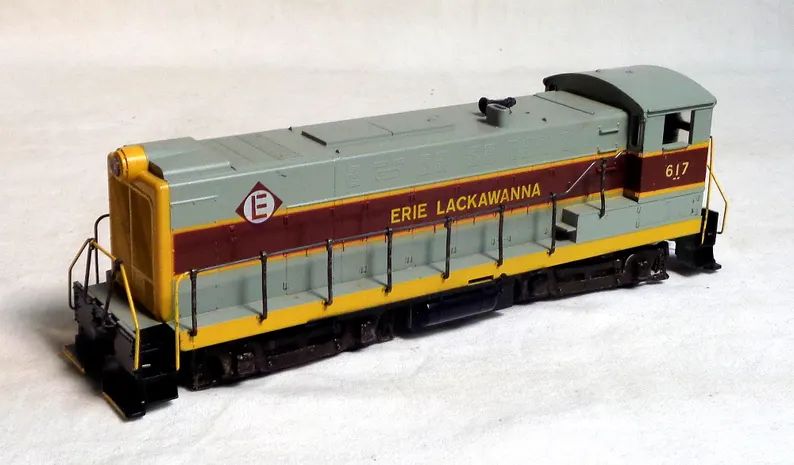 ho-athearn-s-12-diesel-powered-engine