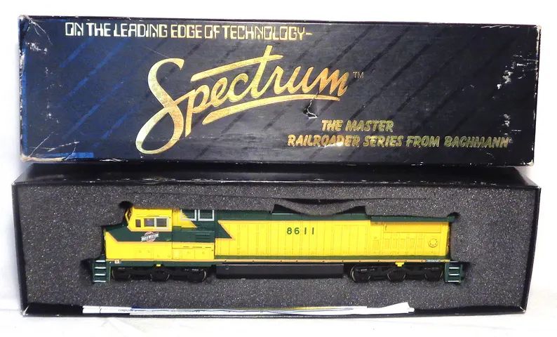 ho-bachmann-spectrum-ge-dash-8-40cw-diesel