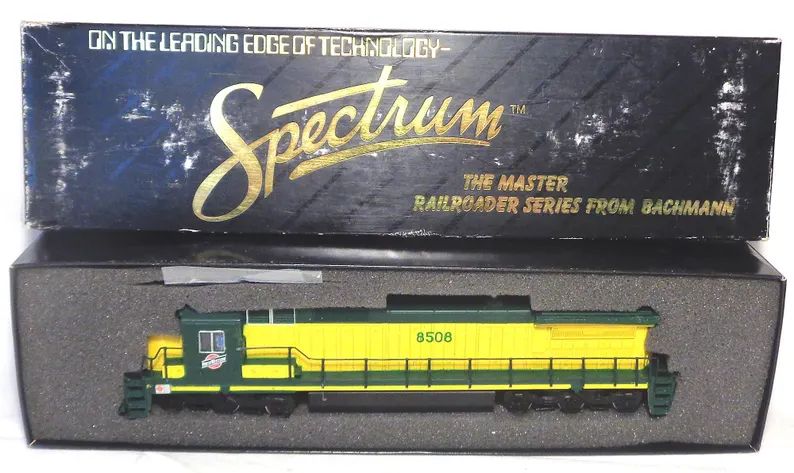 ho-bachmann-spectrum-ge-dash-8-40cw-engine
