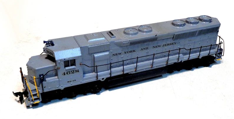 ho-engine-locomotive-athearn-sd-45