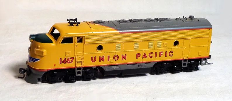 ho-scale-athearn-emd-f7a-union-pacific
