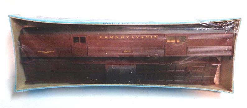 ho-scale-athearn-streamlined-baggage