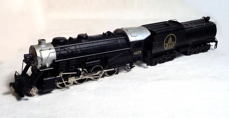 ho-scale-bachmann-2-8-2-steam-locomotive