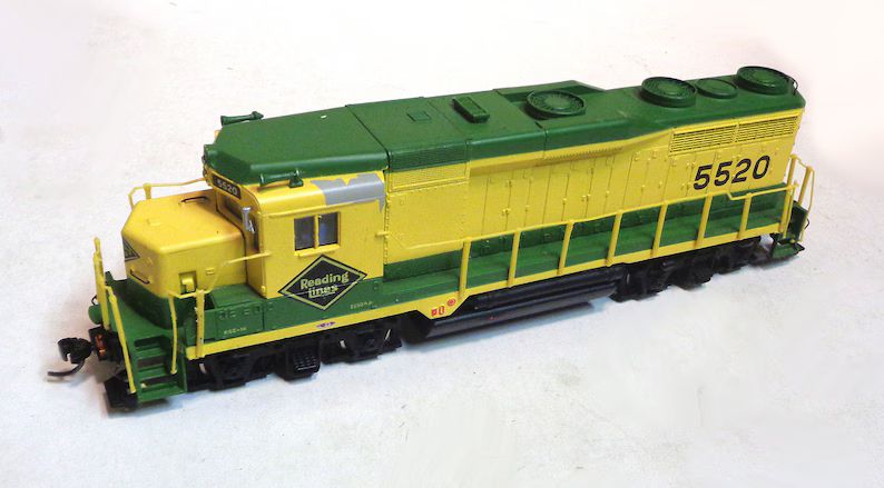 ho-scale-bachmann-spectrum-gp-30-powered