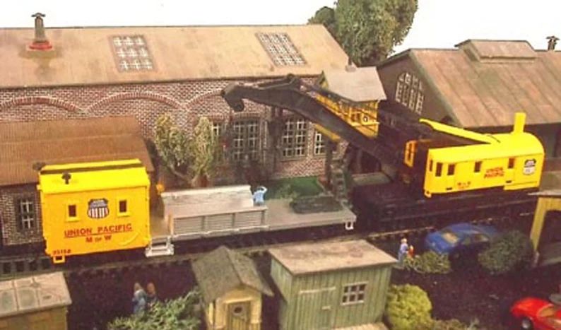 ho-scale-bachmann-union-pacific-crane-1718348361
