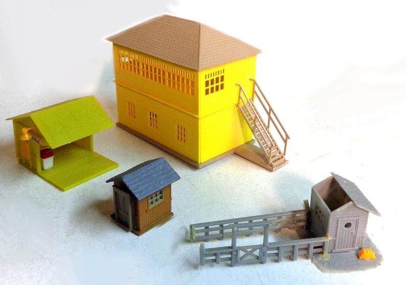 ho-scale-built-up-lot-of-four4-trackside