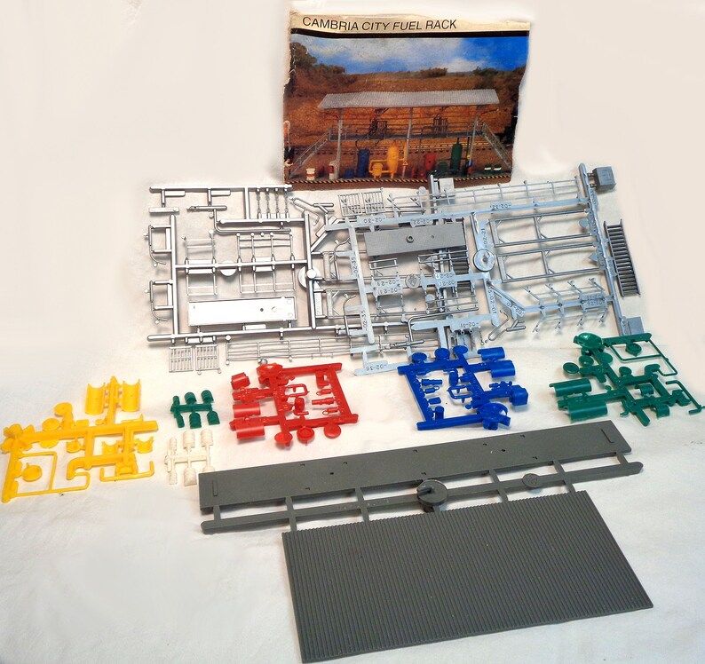 ho-scale-cambria-city-fuel-rack-building