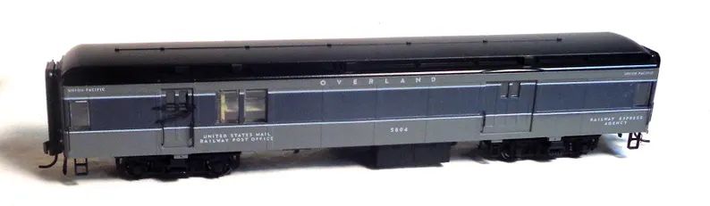 ho-scale-concor-lighted-passenger-rail-(fgx76)