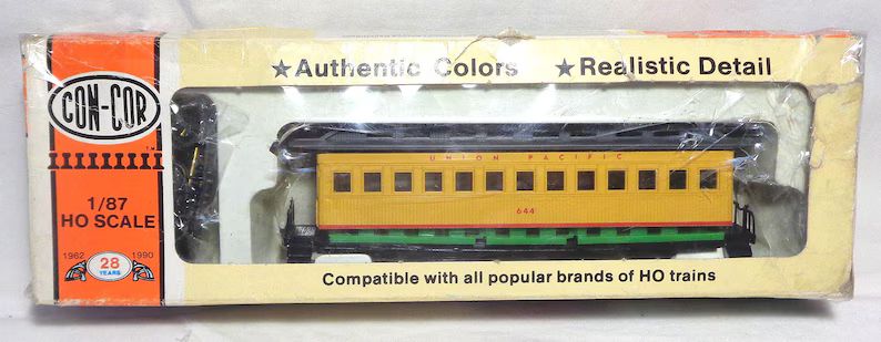 ho-scale-concor-oldie-passenger-car