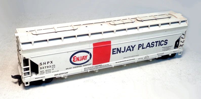 ho-scale-covered-hopper-enjay-plastics