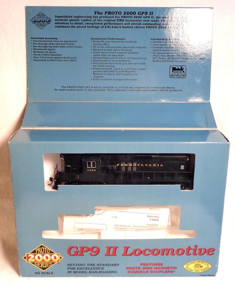 ho-scale-lifelike-proto-gp-9-diesel