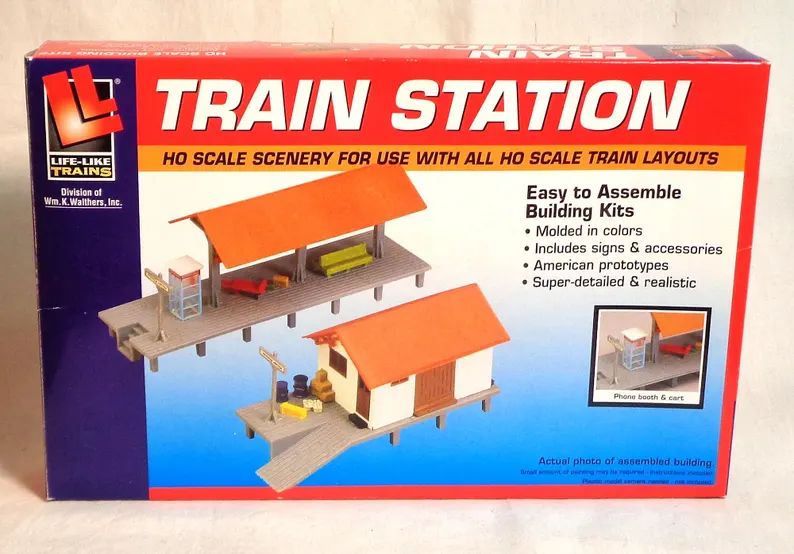 ho-scale-lifelike-two-section-train