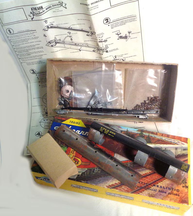 ho-scale-new-old-freight-train-car-stock-athearn