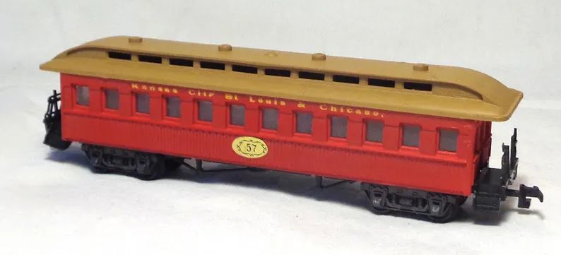 ho-scale-pocher-old-time-passenger-car