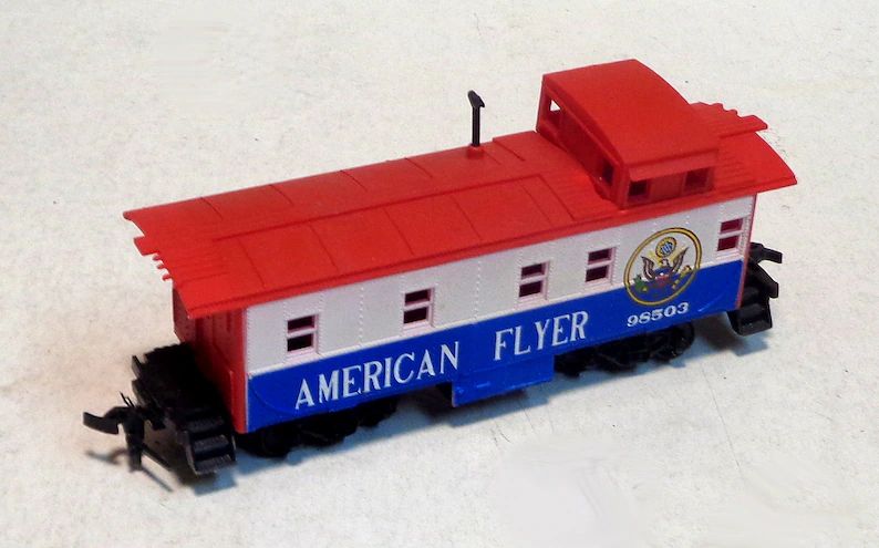 ho-scale-pre-owned-caboose-american-(m9vh0)