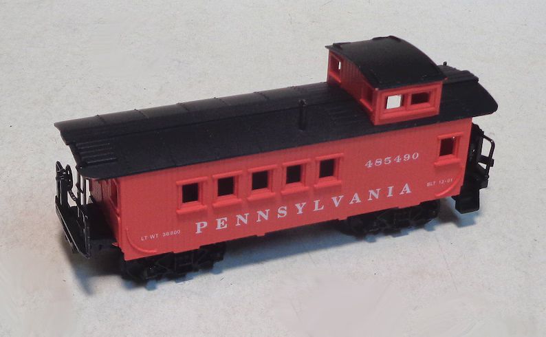 ho-scale-pre-owned-caboose-pennsylvania