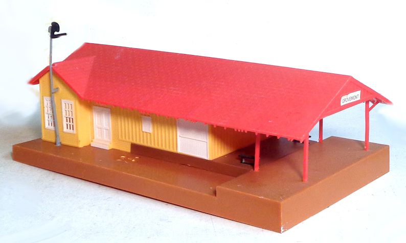 ho-scale-preowned-built-up-train