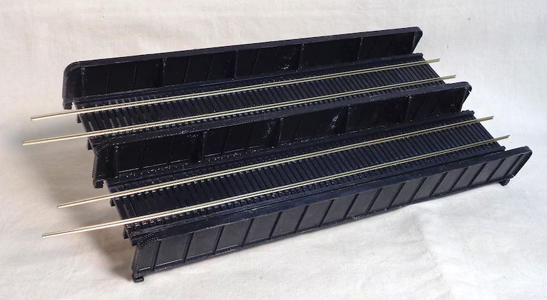 ho-scale-preowned-double-track-girder