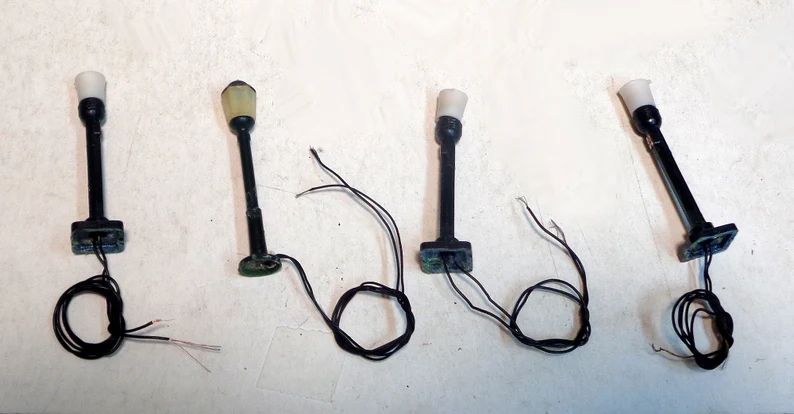 ho-scale-set-of-4-pre-owned-electrical