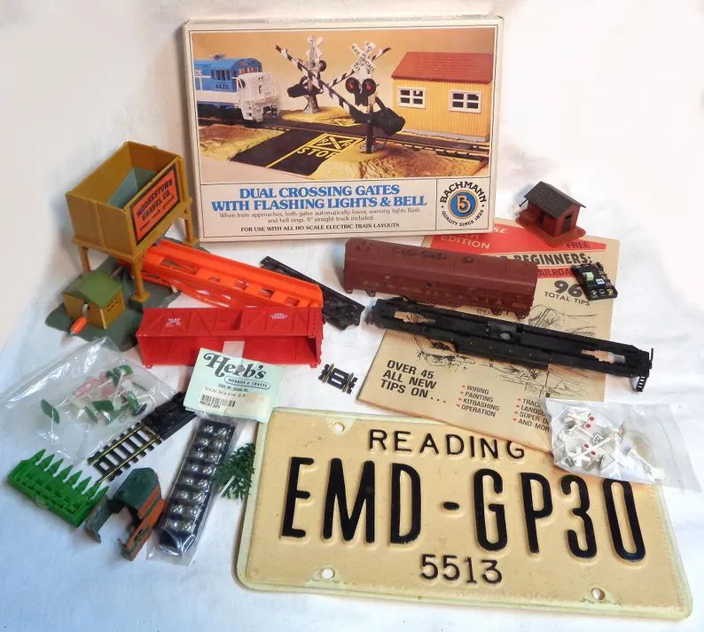 ho-scale-train-wreck-partspieces-lot-1