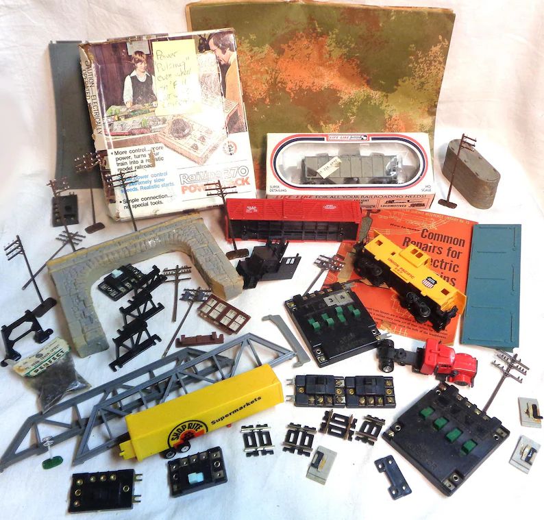 ho-scale-train-wreck-partspieces-lot-11