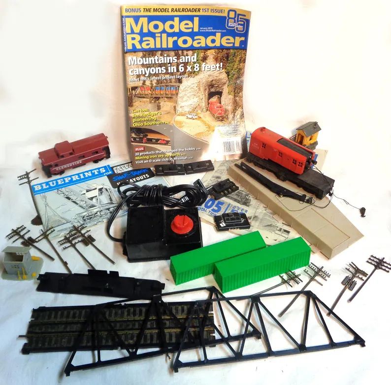 ho-scale-train-wreck-partspieces-lot-15
