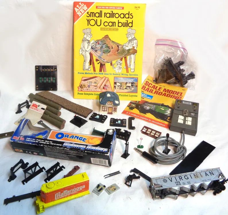 ho-scale-train-wreck-partspieces-lot-16