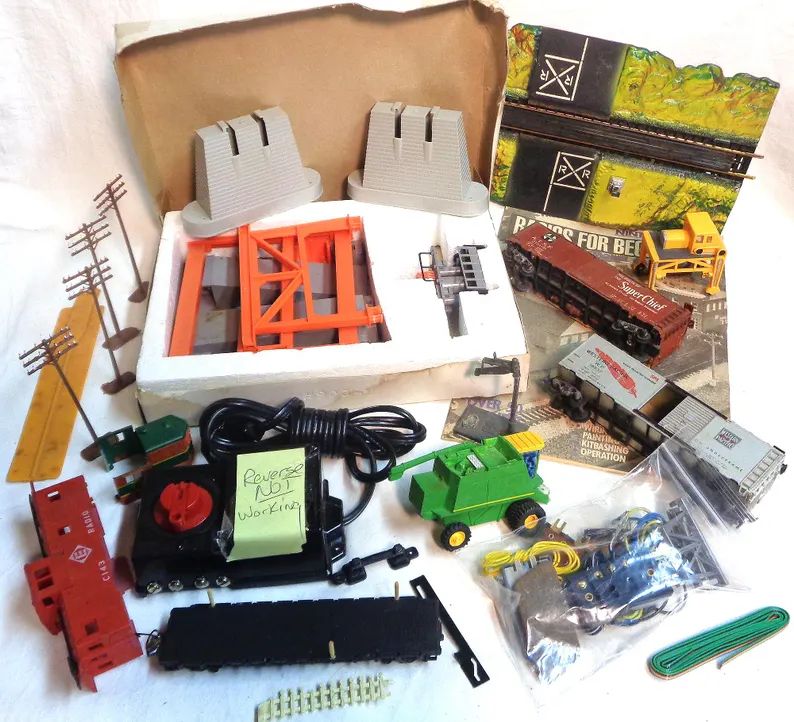 ho-scale-train-wreck-partspieces-lot-9