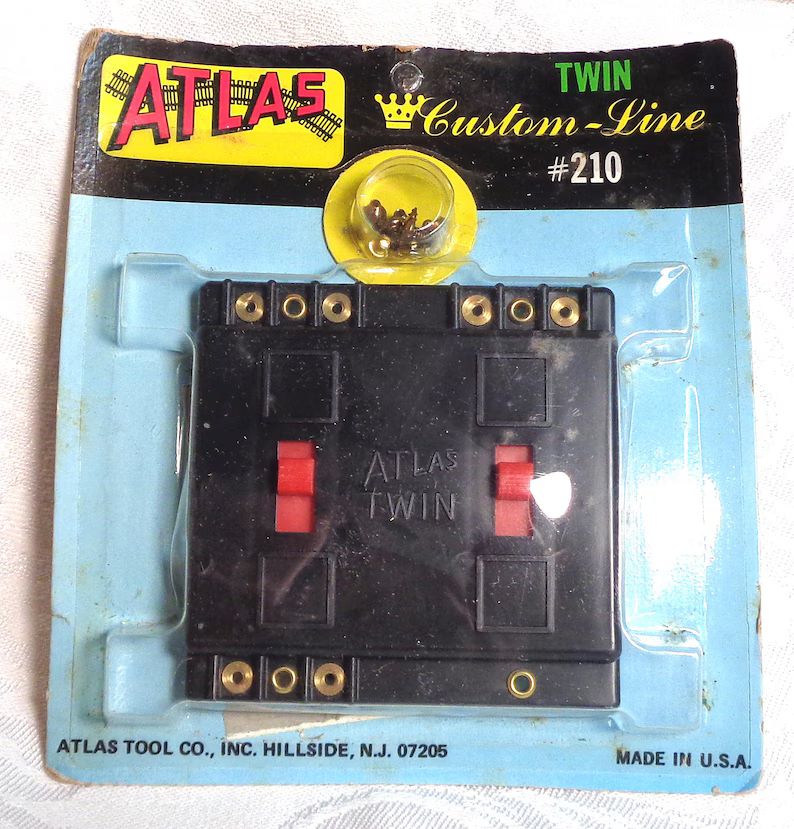 ho-scale-trains-atlas-twin-electrical