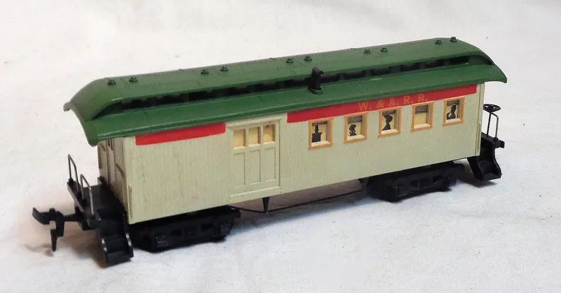 ho-scale-tyco-old-time-combine-passenger-(w2a4l)