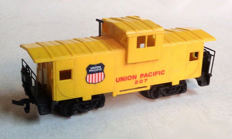 ho-scale-used-bachmann-union-pacific-207