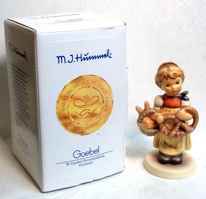 goebel-hummel-figurine-pretzel-girl-mint