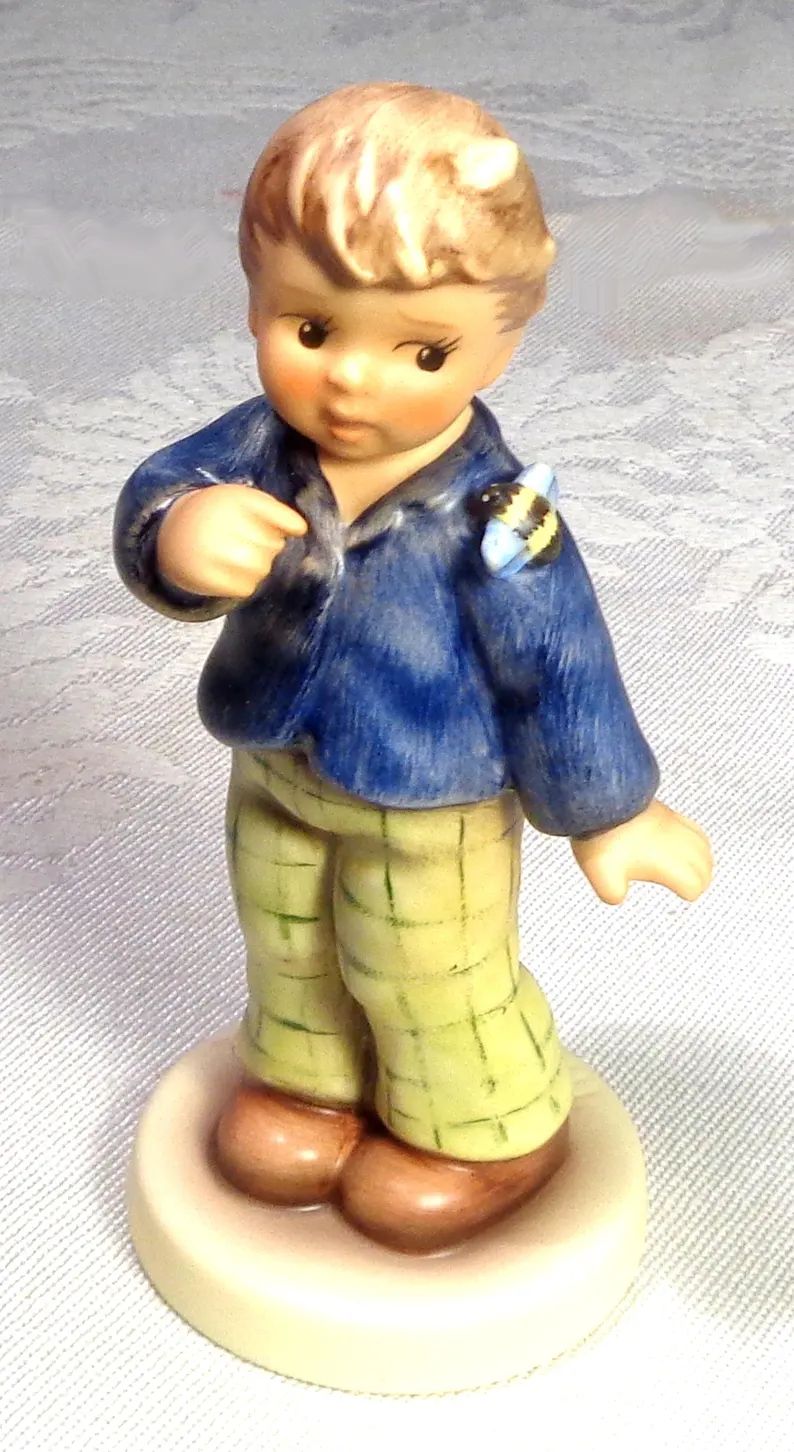 hummel-figurine-who-are-you-2295-boy-4452405206