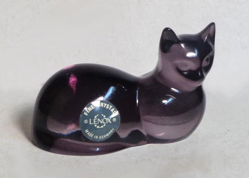 lenox-dark-tinted-crystal-cat-in-lying