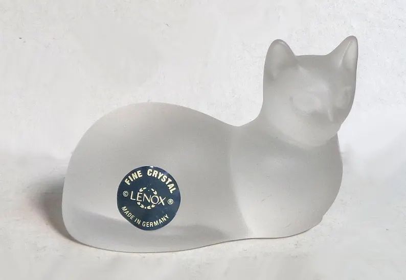 lenox-frosted-crystal-cat-in-lying