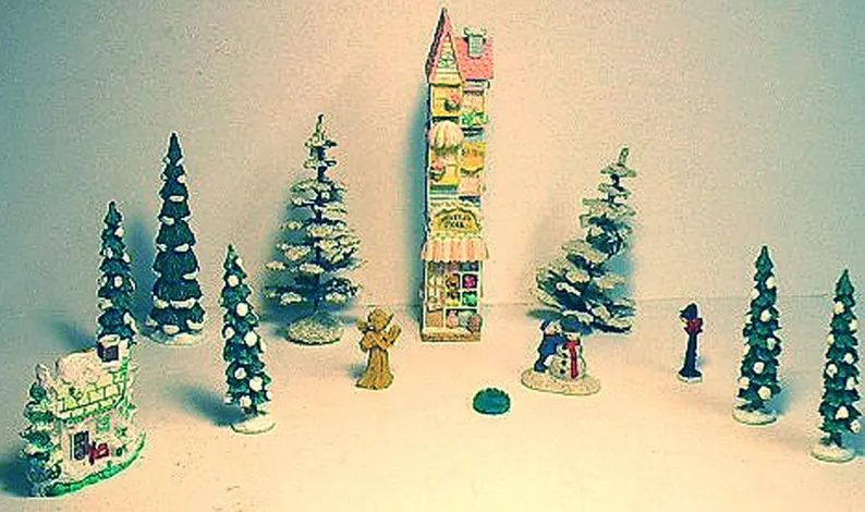 misc-lot-of-christmas-table-top-display-items